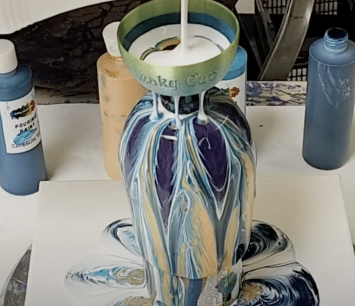 Masse Art Studio Leaky Cup
